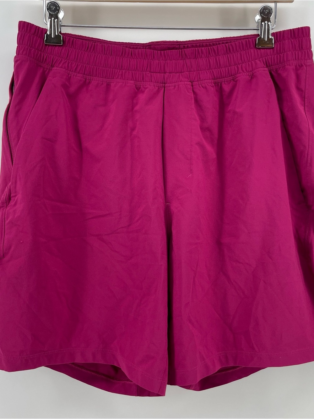 Lululemon Men’s Pace Breaker Linerless Shorts 7” Magenta L